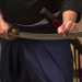 Infine vediamo la classica Katana, quella normalmente associata alla figura del samurai: una sciabola leggermente ricurva con limpugnatura a due mani